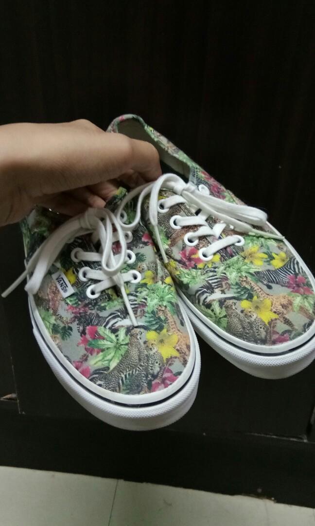 vans printed shoes