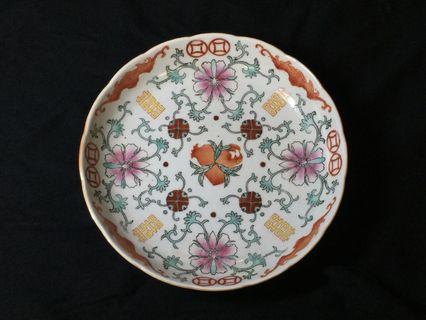 Famille Rose Painted Dish