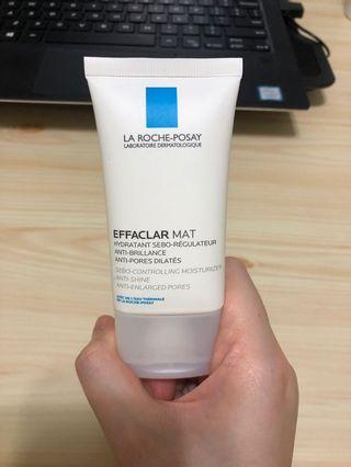 理膚寶水毛孔緊緻控油保濕乳