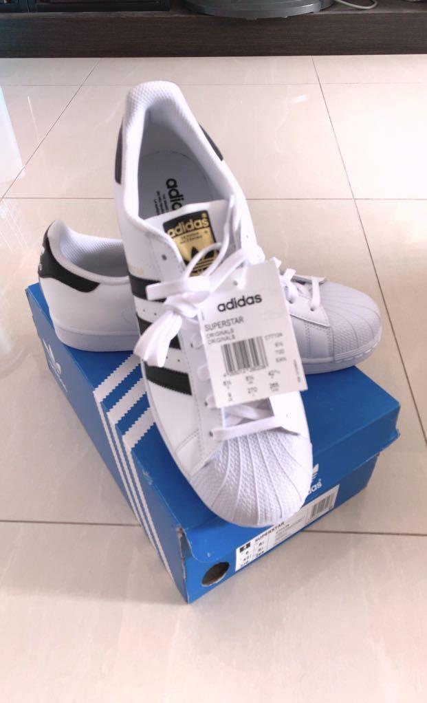 my adidas superstars are too big