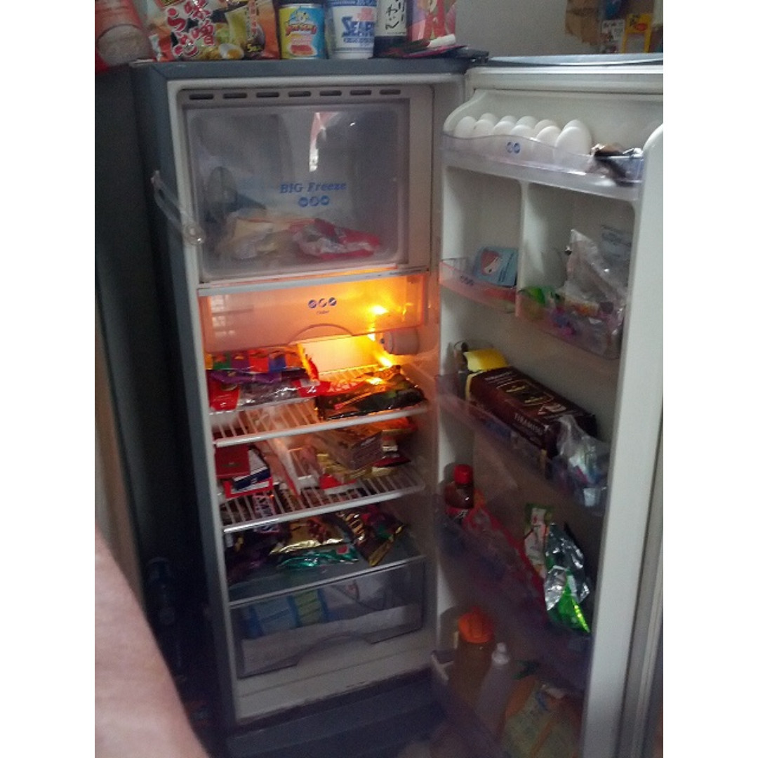Condura refrigerator 8 cubic outlet feet