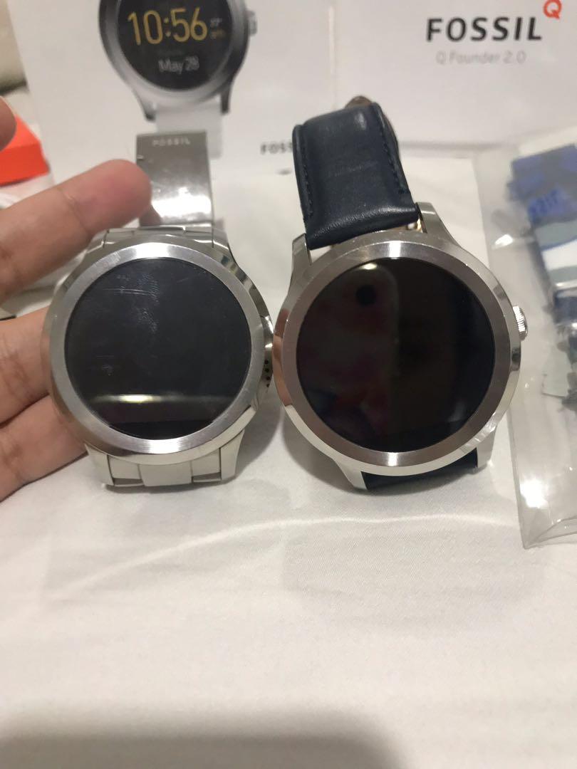 Smart watch store set for couple