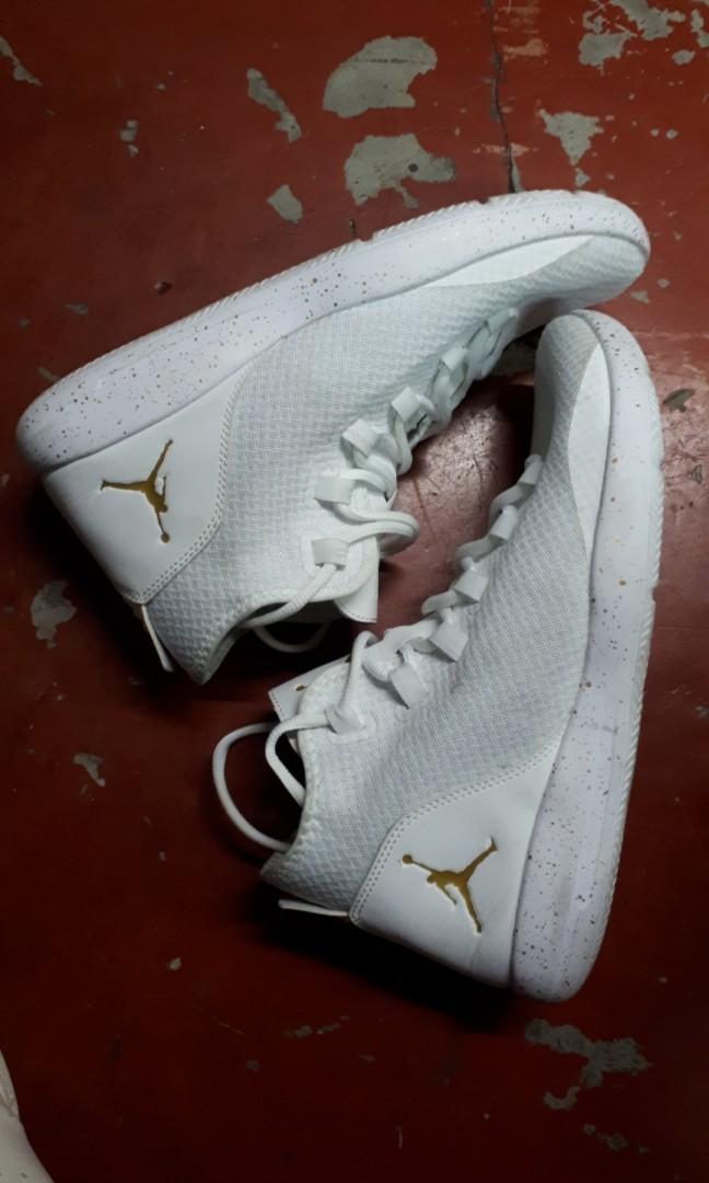 Nike air jordan on sale reveal white metallic gold
