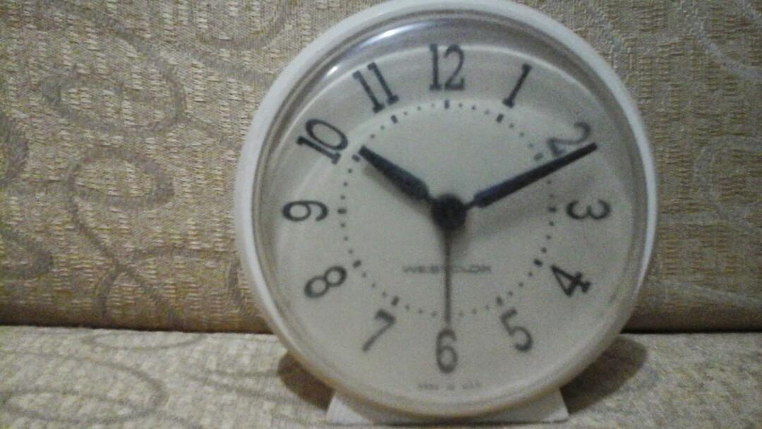 Vintage west clock (Category: Portable Music Players) located in Manila. Submitted by seesalt (Listing ID 253712033, Image 1). Description: For sale vintage west clock de susi working condition.