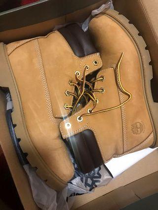 Timberland Boots size 8.5 womens or 6.5youth 