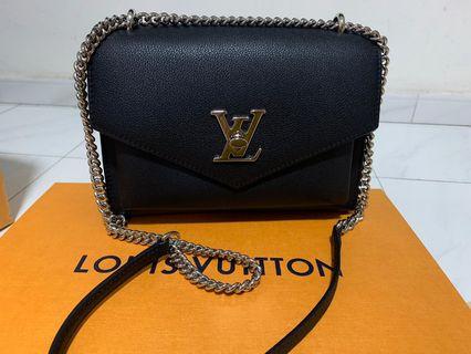 Louis Vuitton MY LOCKME Mylockme chain bag (M56137)