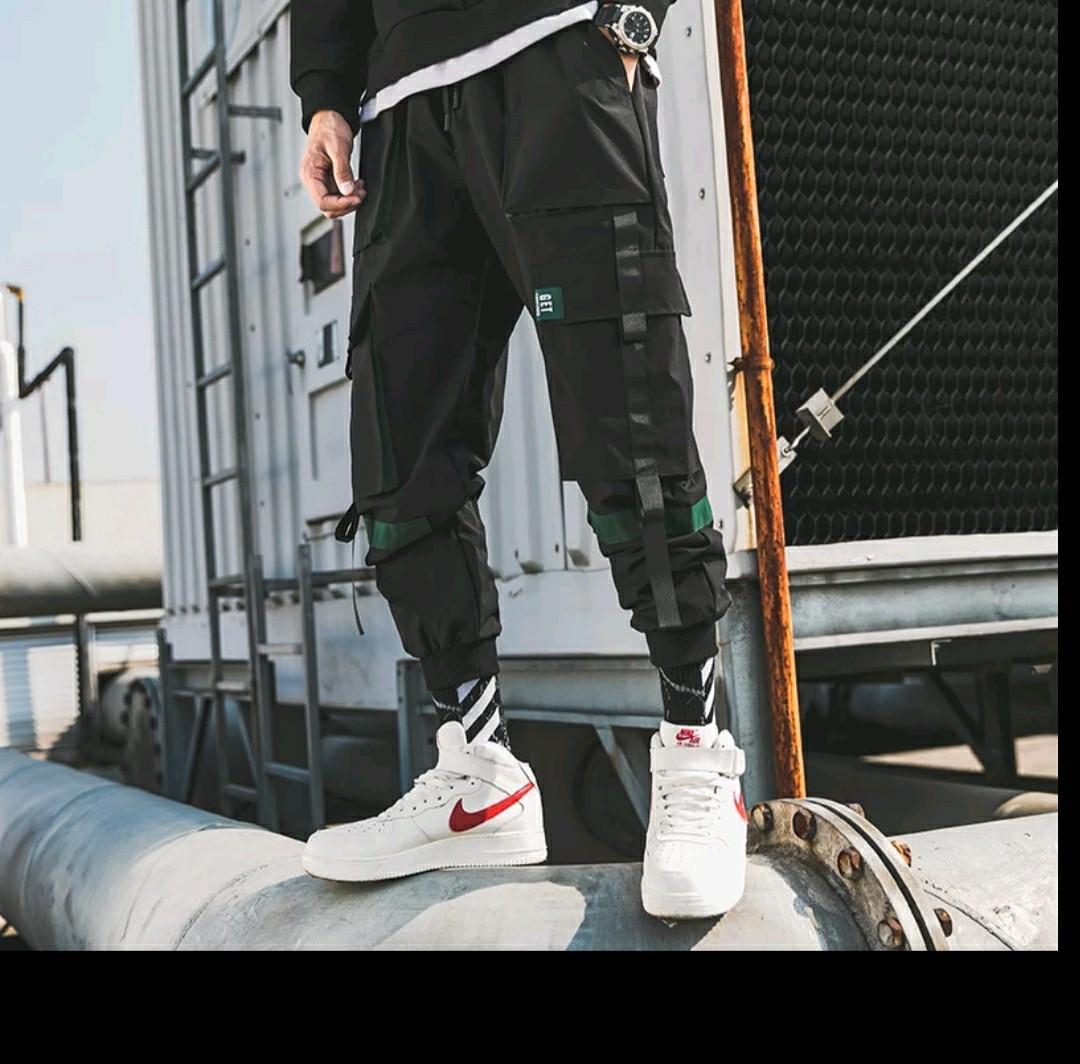 mens green cargo joggers