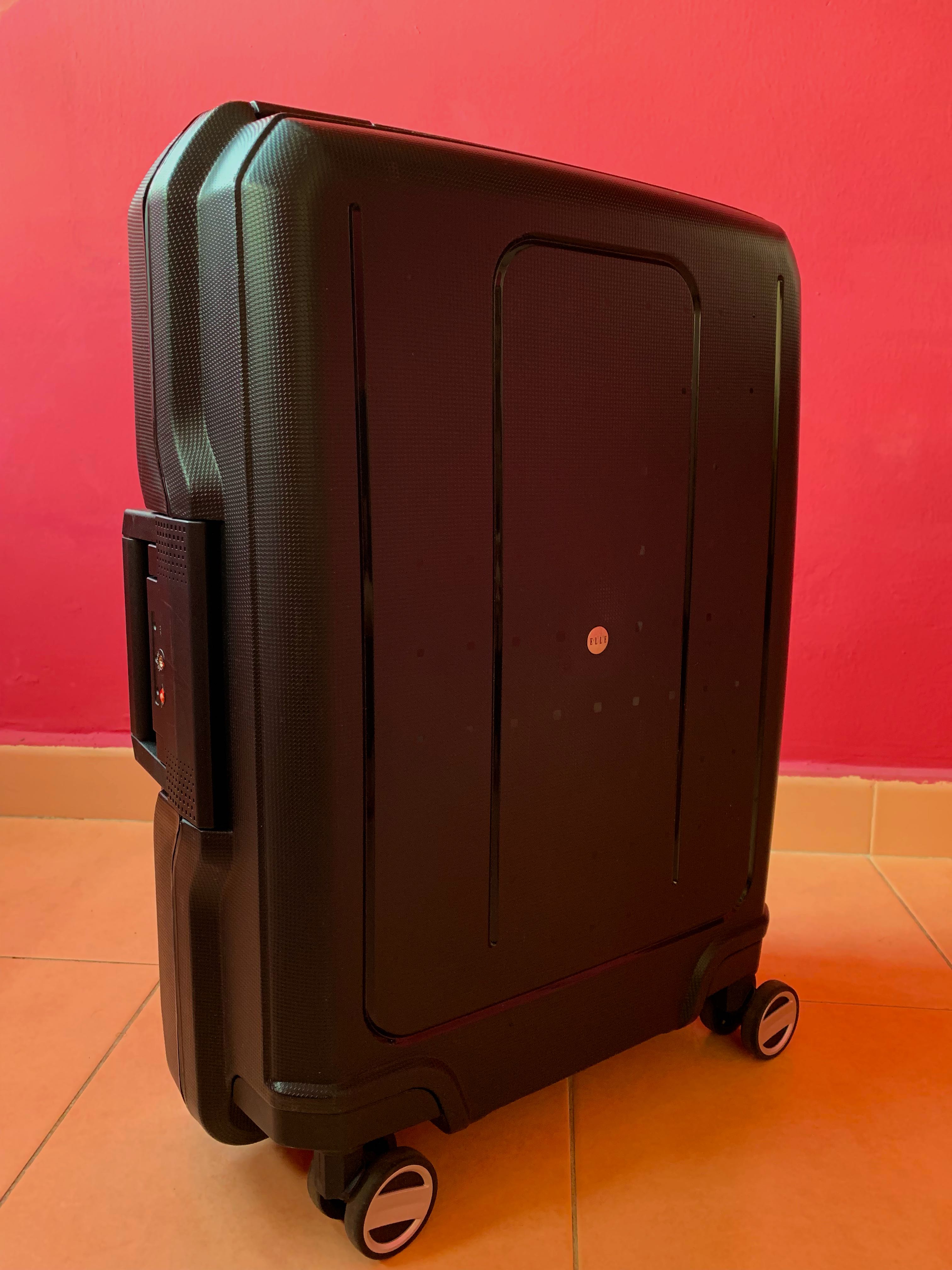elle cabin luggage