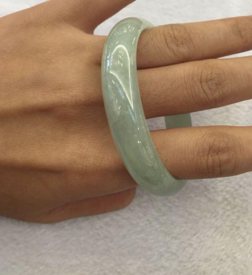 light green jade bangle