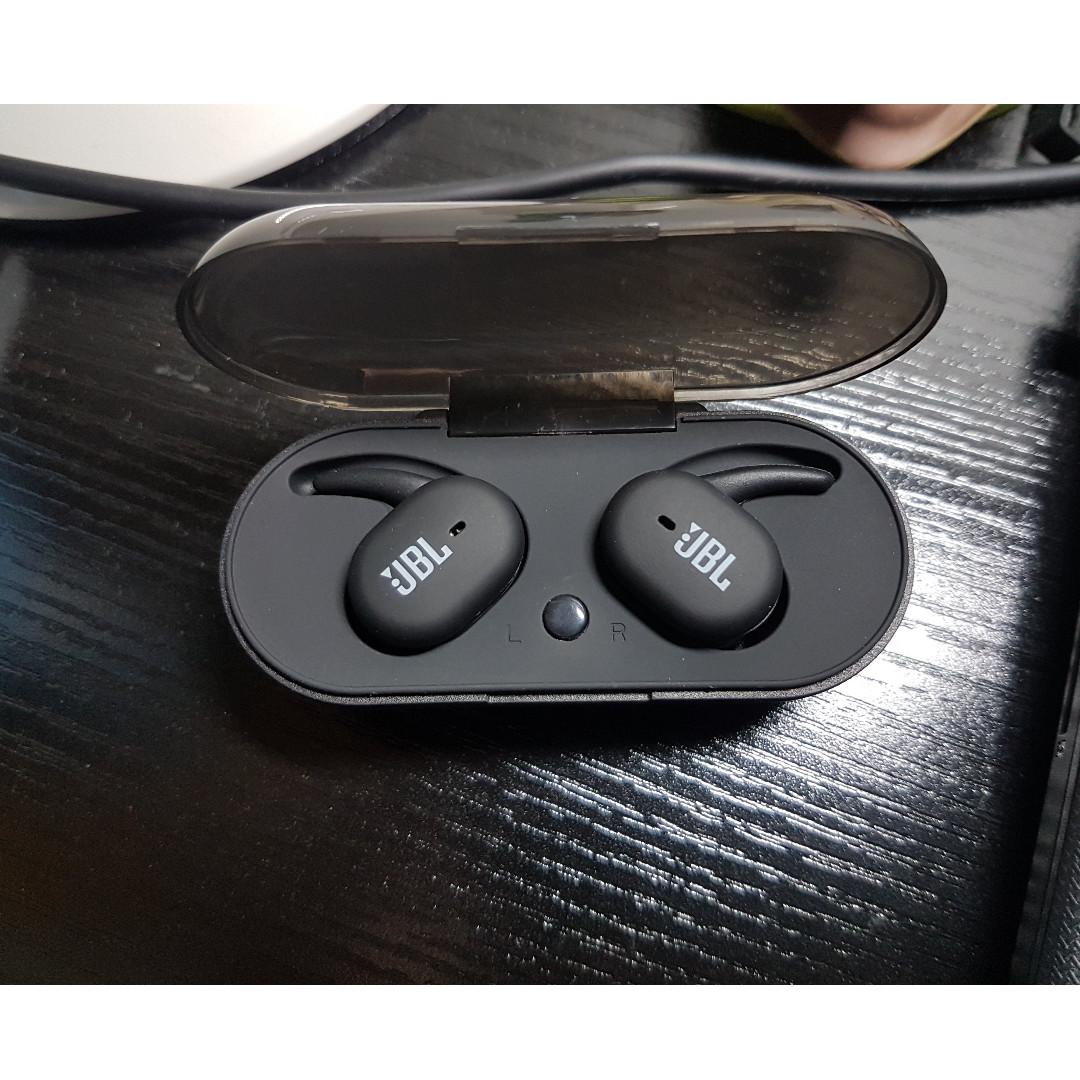 JBL TWS4 Matte Black