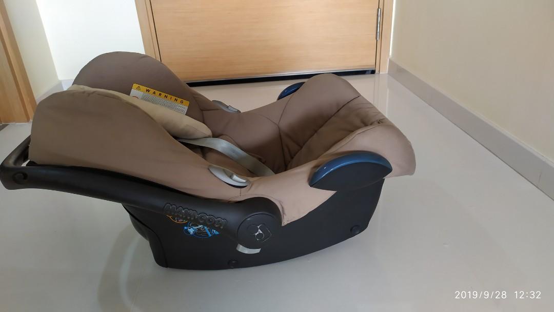 Maxi Cosy Car Seat, Babies & Kids, Going Out, Car Seats on Carousell