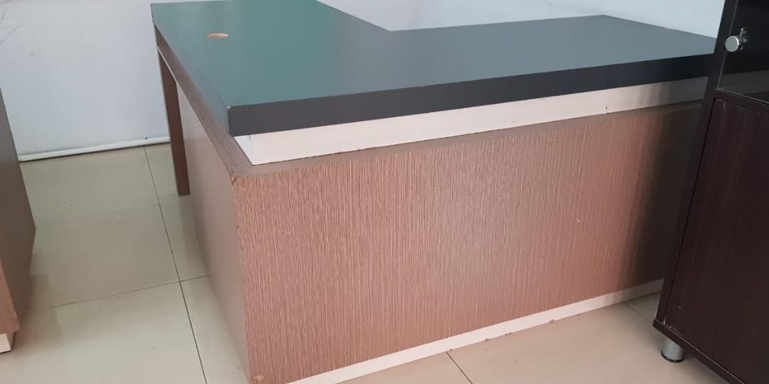 Meja Kantor Resepsionis Dapur Bentuk L Bagus Murah Perabotan Rumah Di Carousell
