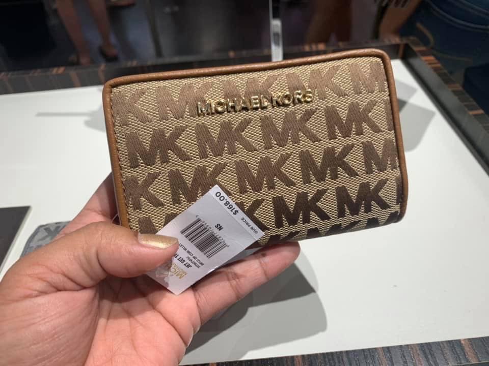 MK small wallet