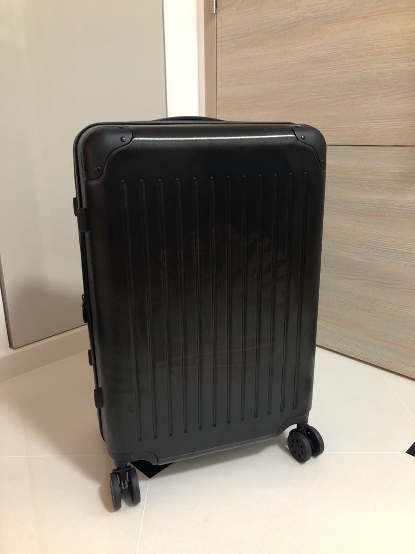 NEW Luggage by Timberland Hobbies Toys Travel Luggage on