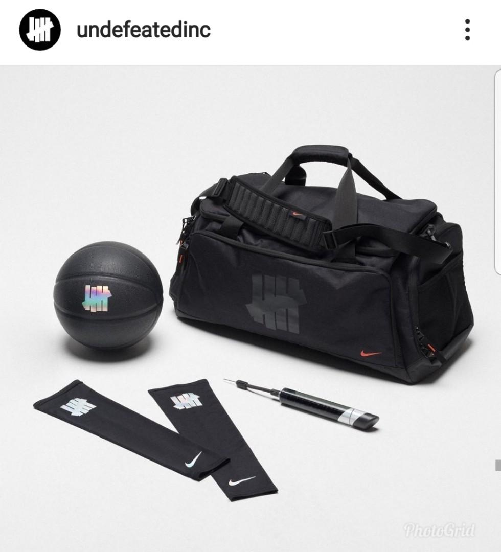 Nike Undefeated Kobe Tee Duffle Bag 