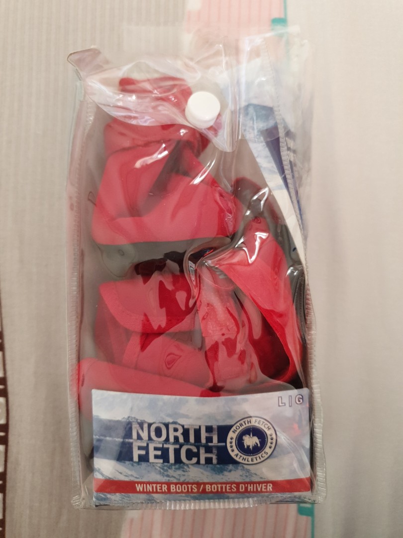North fetch dog boots, Pet Supplies, Health & Grooming on Carousell