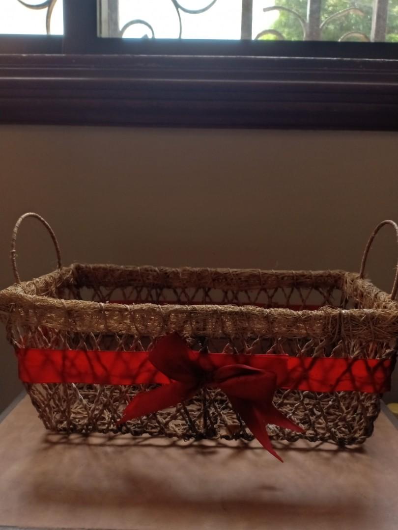 Set of 4 baskets (Category: Soil & Fertilisers) located in Manila. Submitted by mareyes (Listing ID 253832145, Image 3). Description: Three of the baskets have ribbons attached. A portion of the biggest basket has some damage. Please see pictures for condition of baskets..