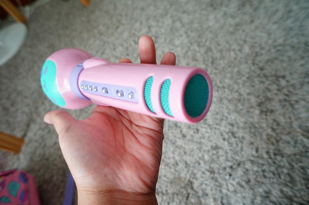smiggle microphone speaker