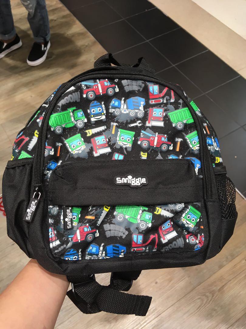 Smiggle teeny tiny backpack (Category: Diaper Bags & Wetbags) located in Quezon City. Submitted by pingkotton (Listing ID 253797831, Image 1). Description: Now on hand 🖐 Authentic❗️ Best for own use or as a present 🎁.