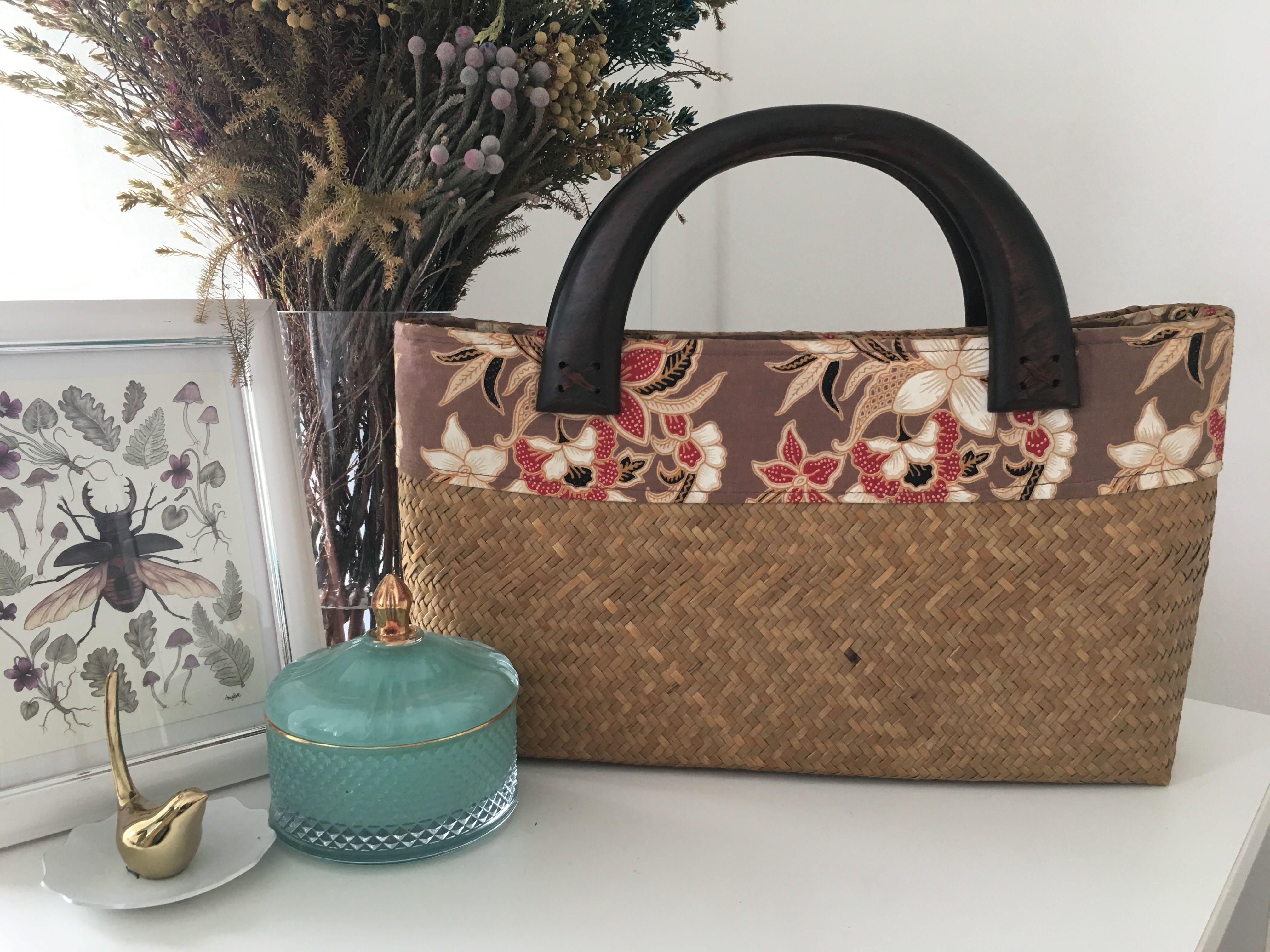 Straw bag sale clearance