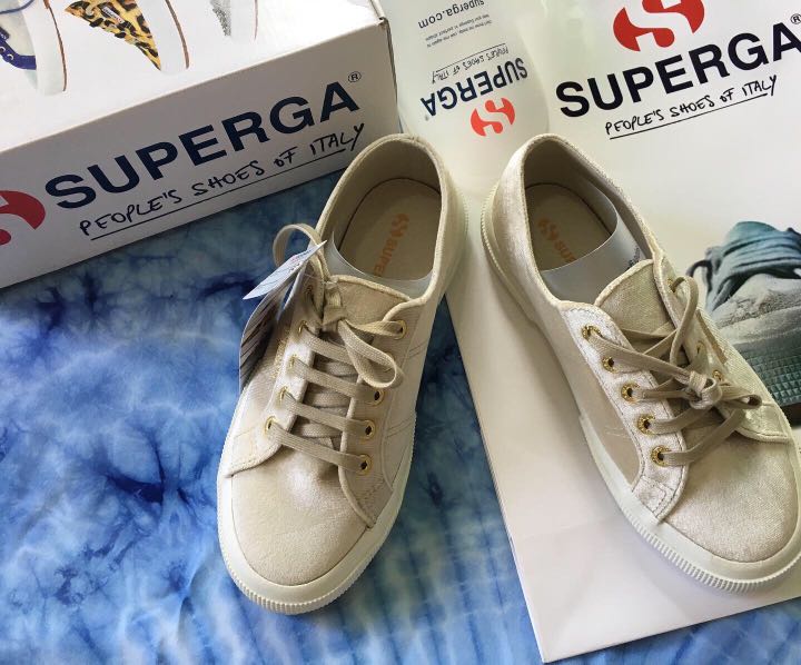 superga ivory