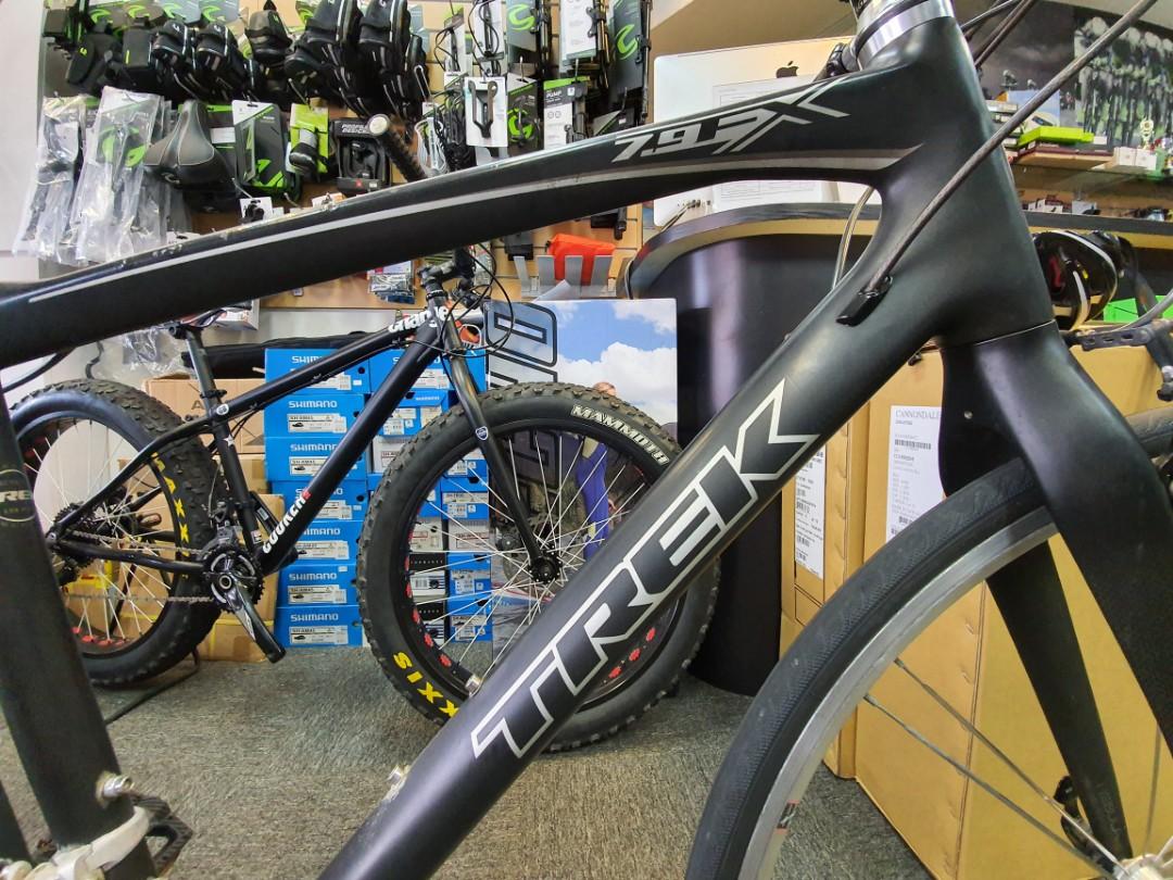 Trek 7.9 fx on sale carbon hybrid bike