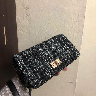 TWEED SLING BAG
