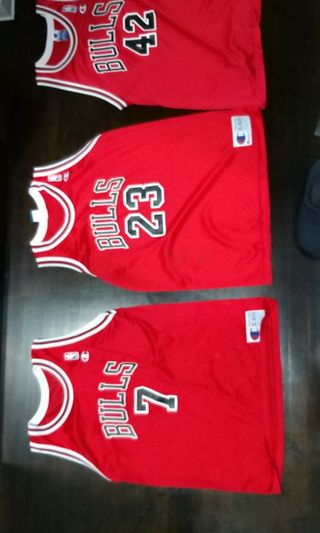 Chicago bulls retro on sale jersey