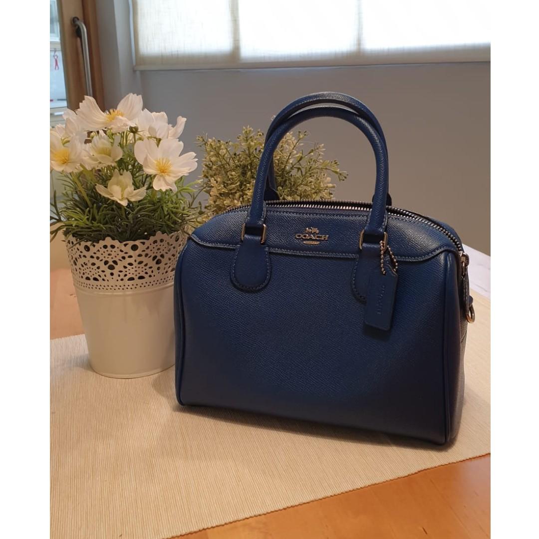 Authentic Coach Blue Leather Crossbody Bag, Women's Fashion, Bags