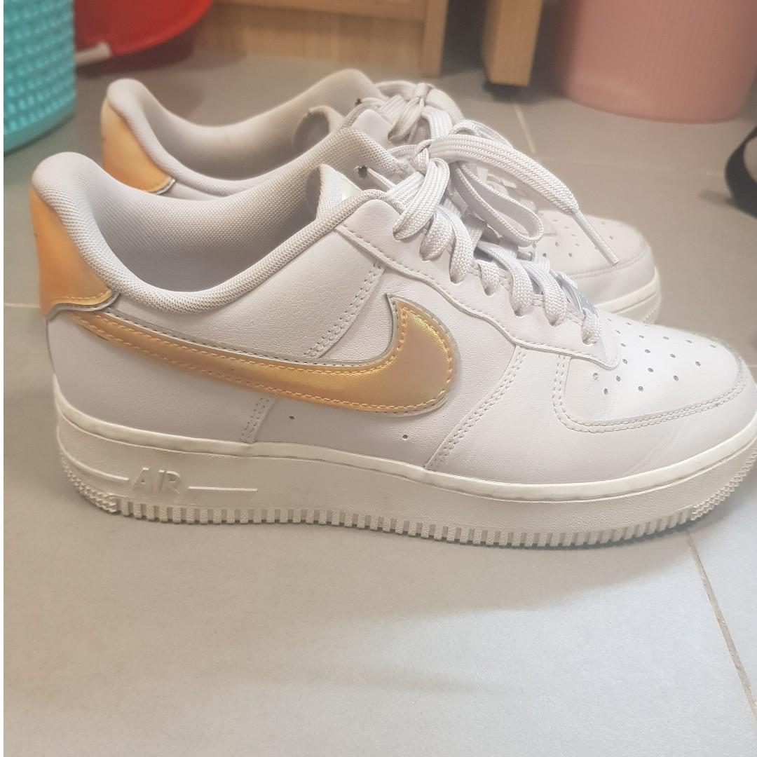 nike air force 1 gold womens