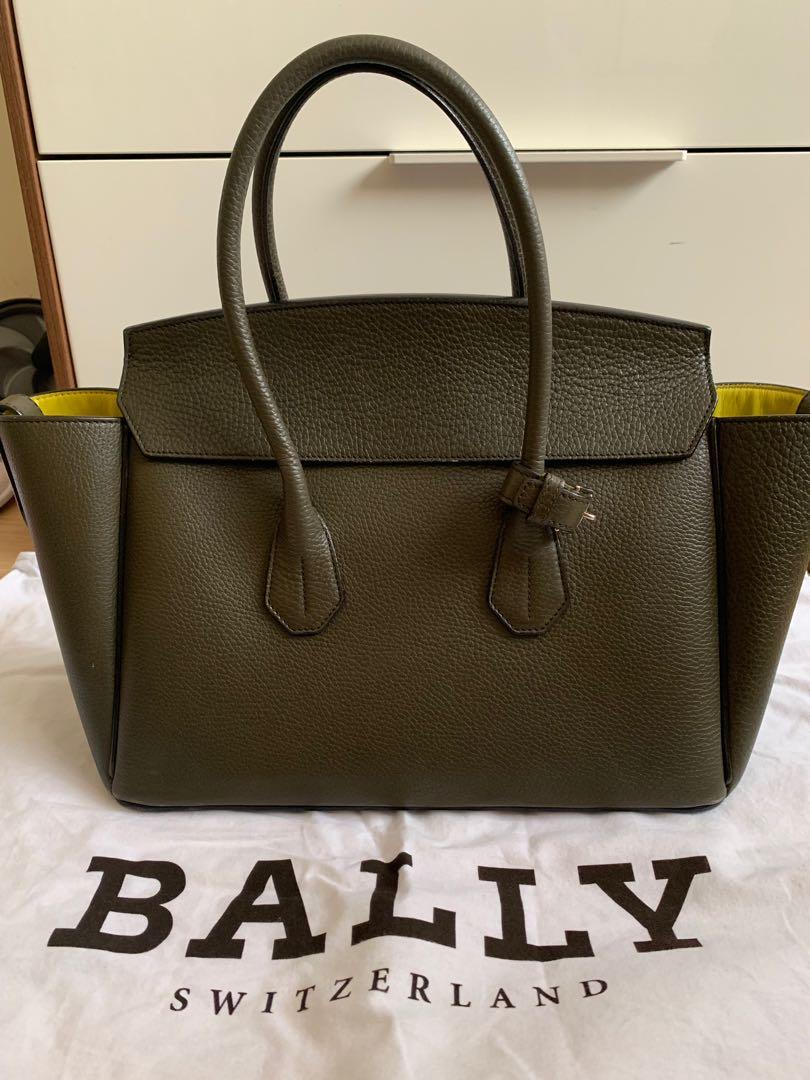 Bally sommet medium top