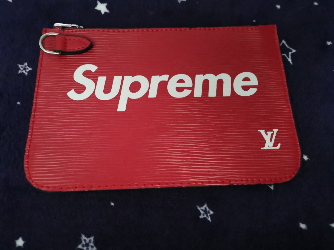lv supreme pouch