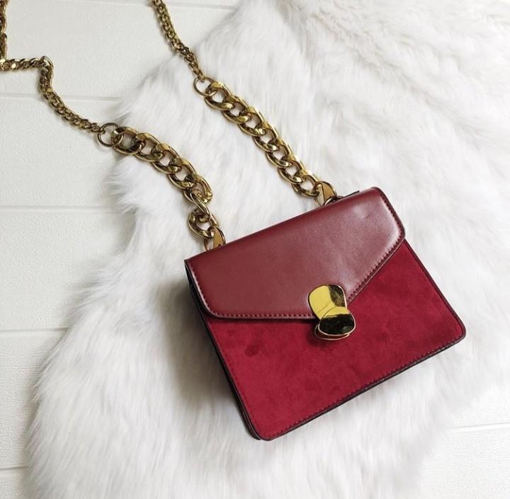 Charles and keith hotsell maroon sling bag