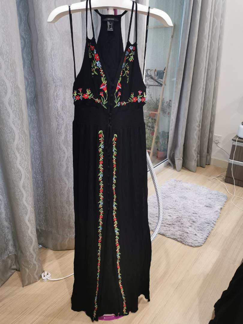 Forever 21 Floral Embroidered Maxi Dress Women s Fashion