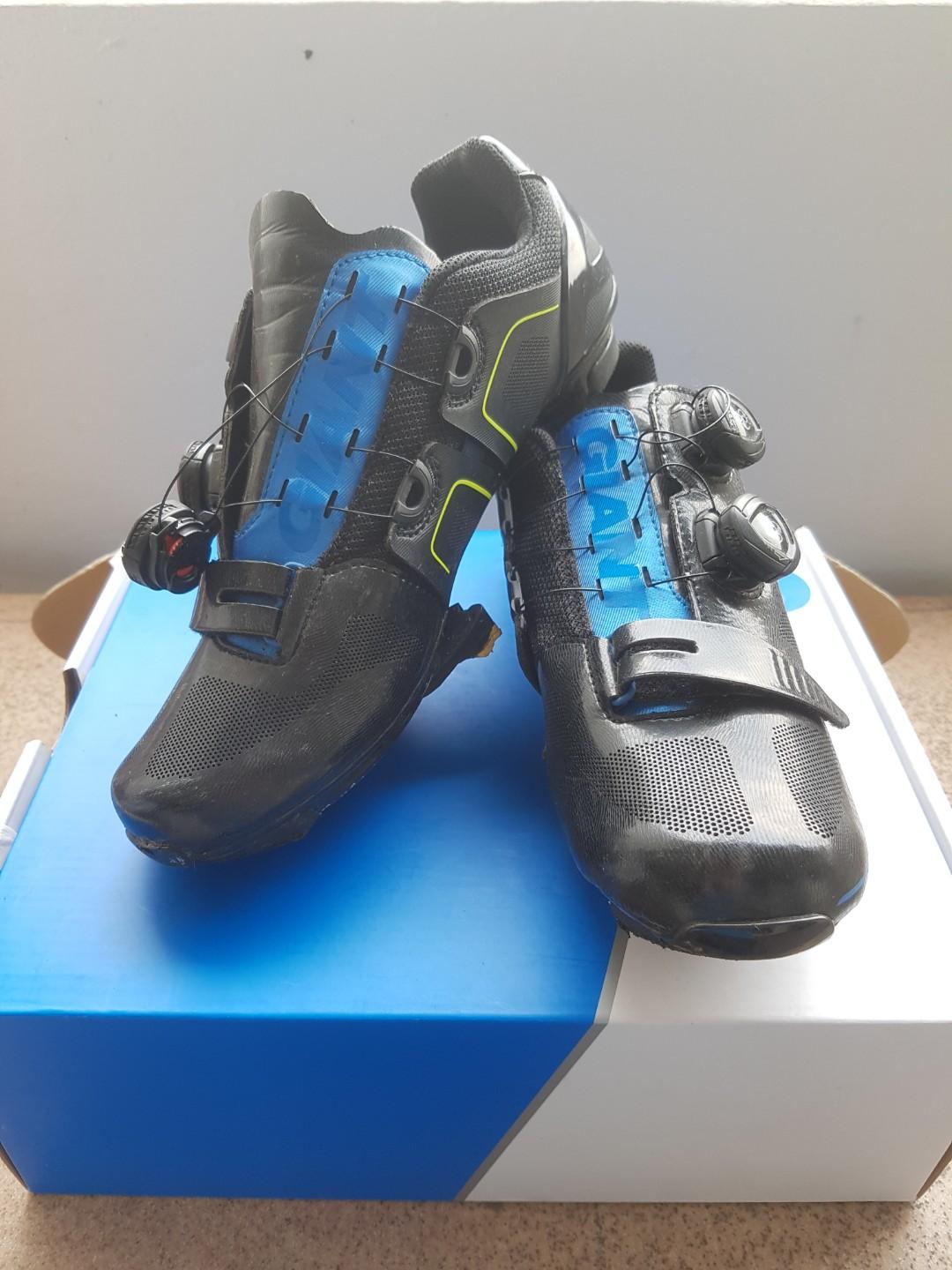Giant Surge road shoes w cleats