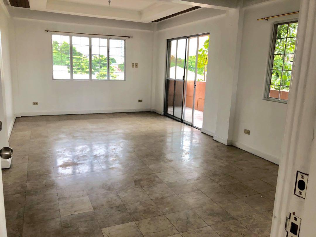 House 4 Rent Xavierville near UP Ateneo Miriam LRT Katipunan , Property