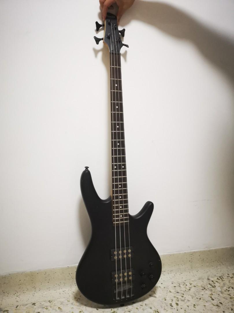 Ibanez Gio Soundgear N427 4 string Solid body Electric Base guitar