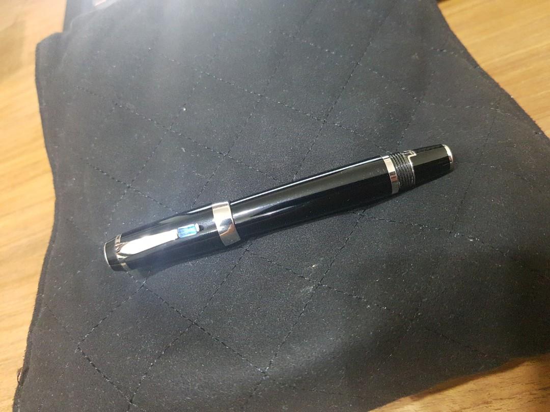 Mont Blanc Montblanc Boheme Bleu Retractable Nib Fountain Pen Luxury Accessories Others On Carousell