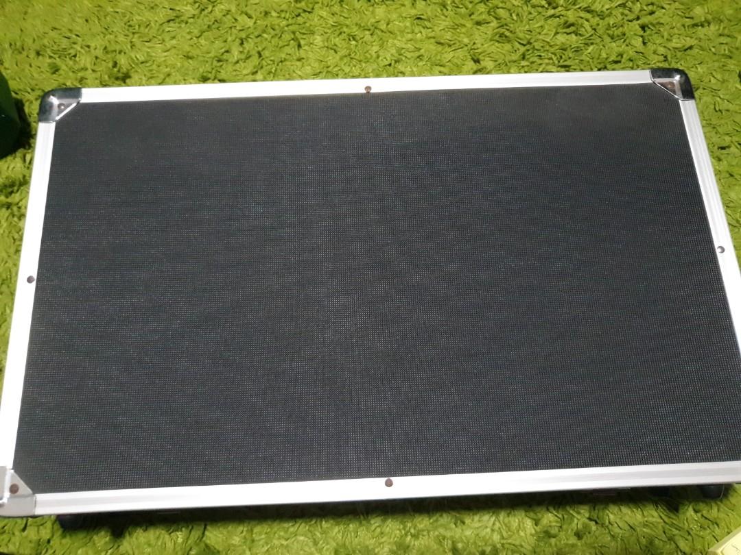 Powered Kemper with remote and expression pedal, Hobbies & Toys, Music