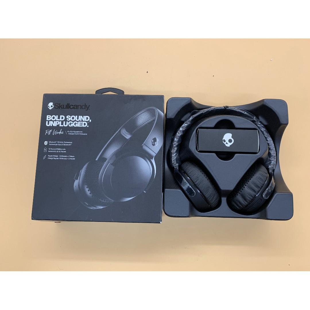 Skullcandy Riff Wireless On Ear Headphones with Microphone Bluetooth Wireless Rapid Charge 10 Hour Battery Life Foldable Plush Ear Cushions with