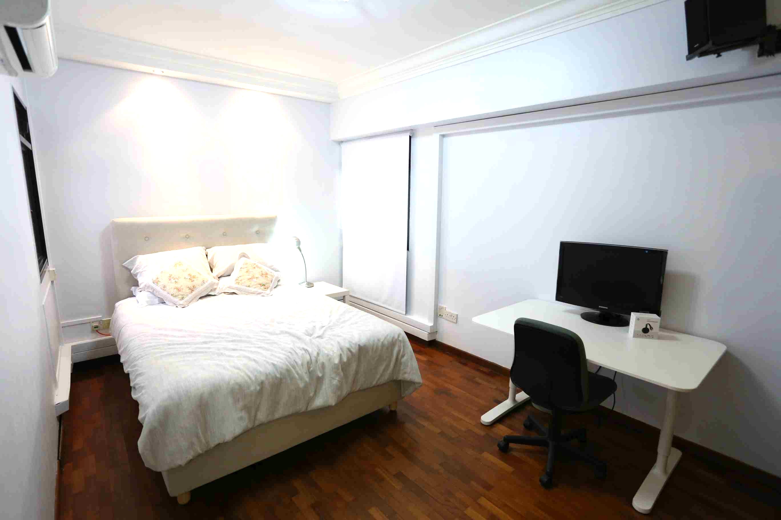 659A Master with Bath near Boon Lay MRT/Jurong Point (Excellent