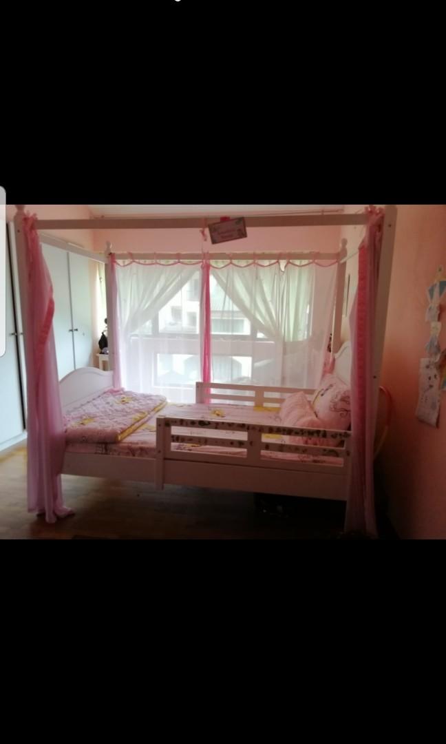 girls poster bed
