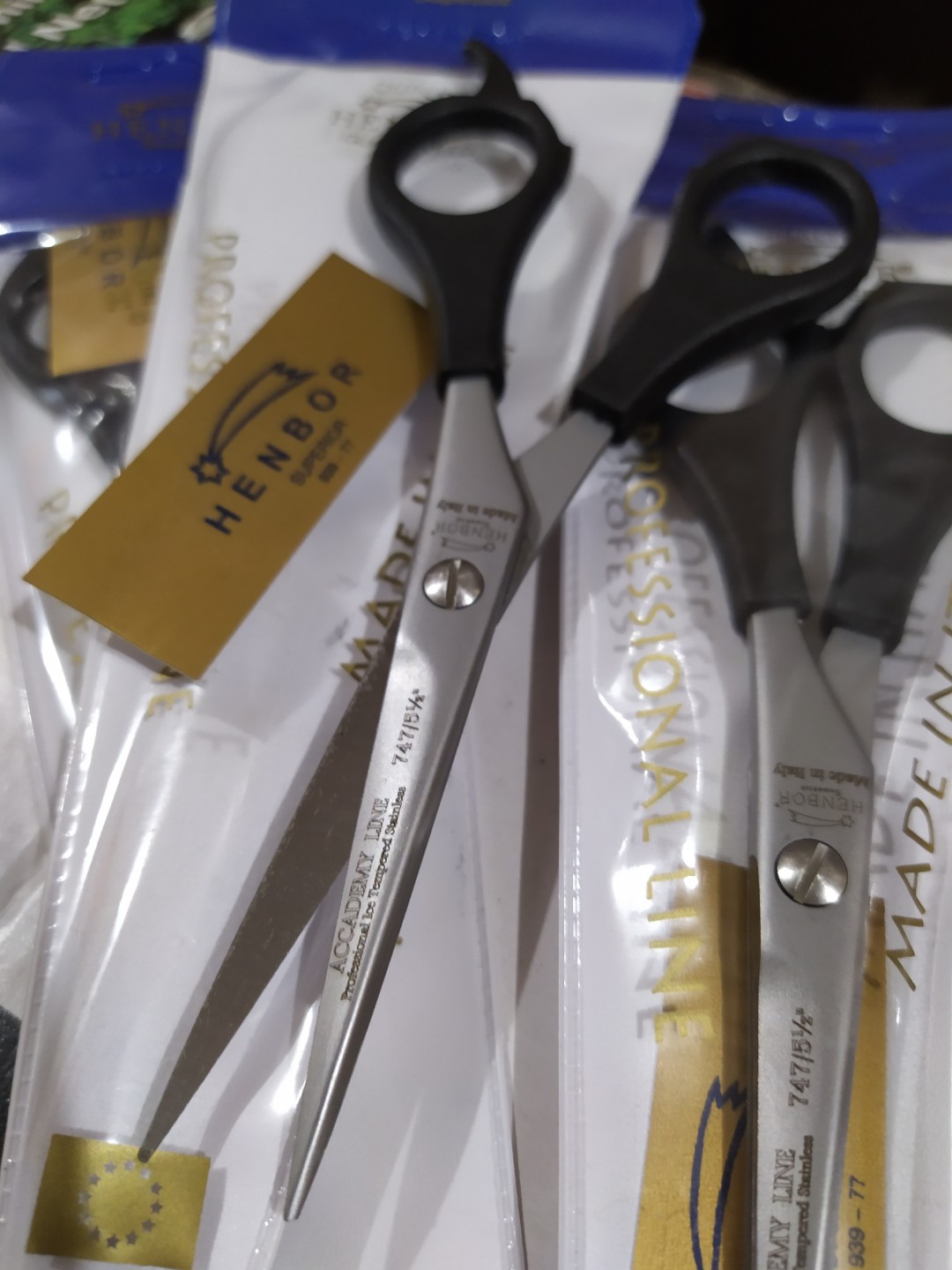 Henbor Ice tempered Scissors, Beauty & Personal Care, Men's Grooming on