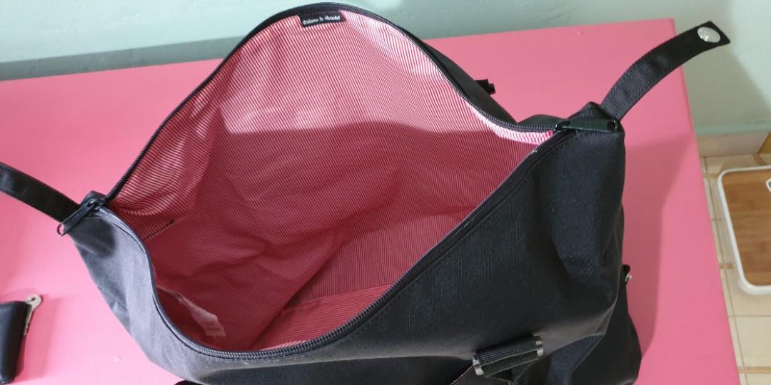 Herschel Duffel Bag 30L (Expandable), Luxury, Bags & Wallets on Carousell