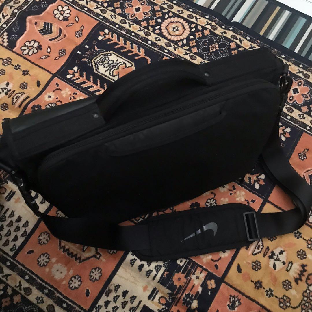 Nike Messenger Bag (laptop bag) , Men's Fashion, Bags, Sling Bags on