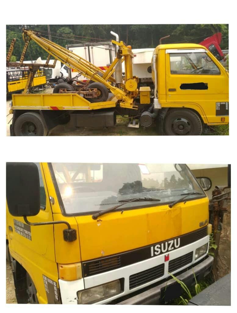 Lori Towing Isuzu 3 Tan Npr58l Tahun 1995 1996 Cars Cars For Sale On Carousell