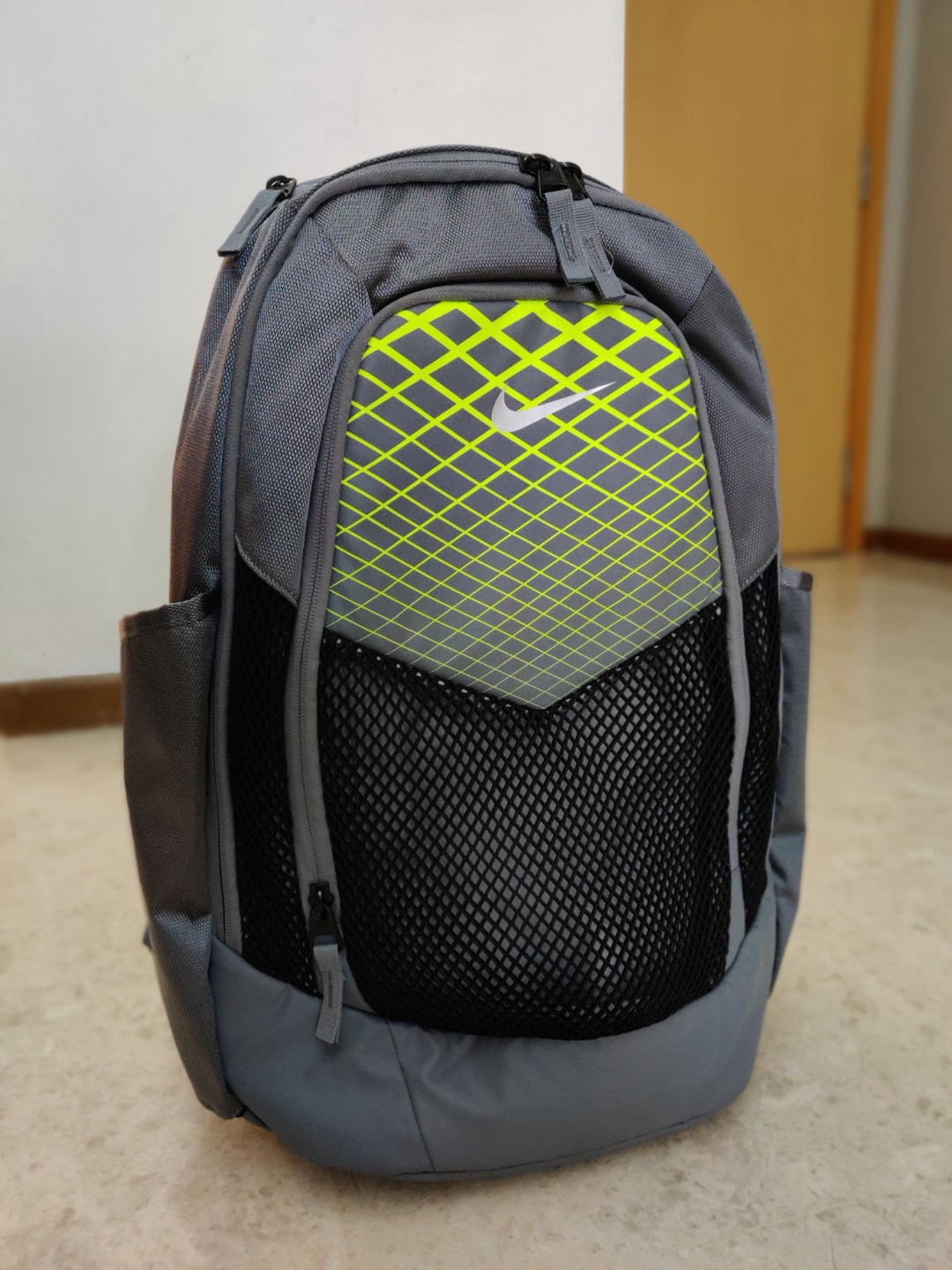 nike vapor power training backpack