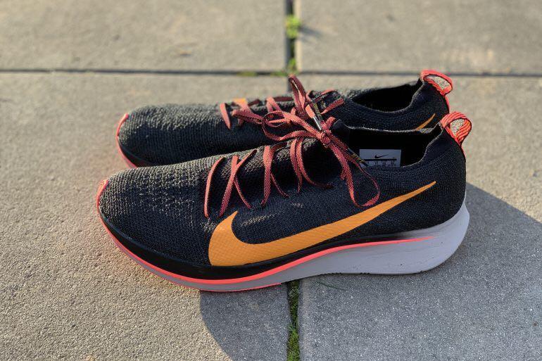 Nike Zoom Fly Flyknit, Women's Fashion, Footwear, Sneakers on Carousell