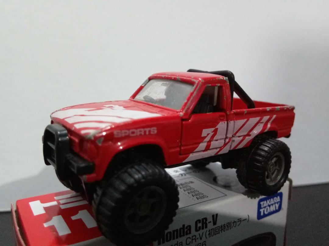 tomica toyota hilux