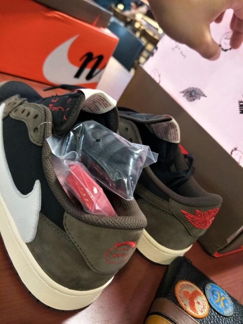 travis scott nike lows